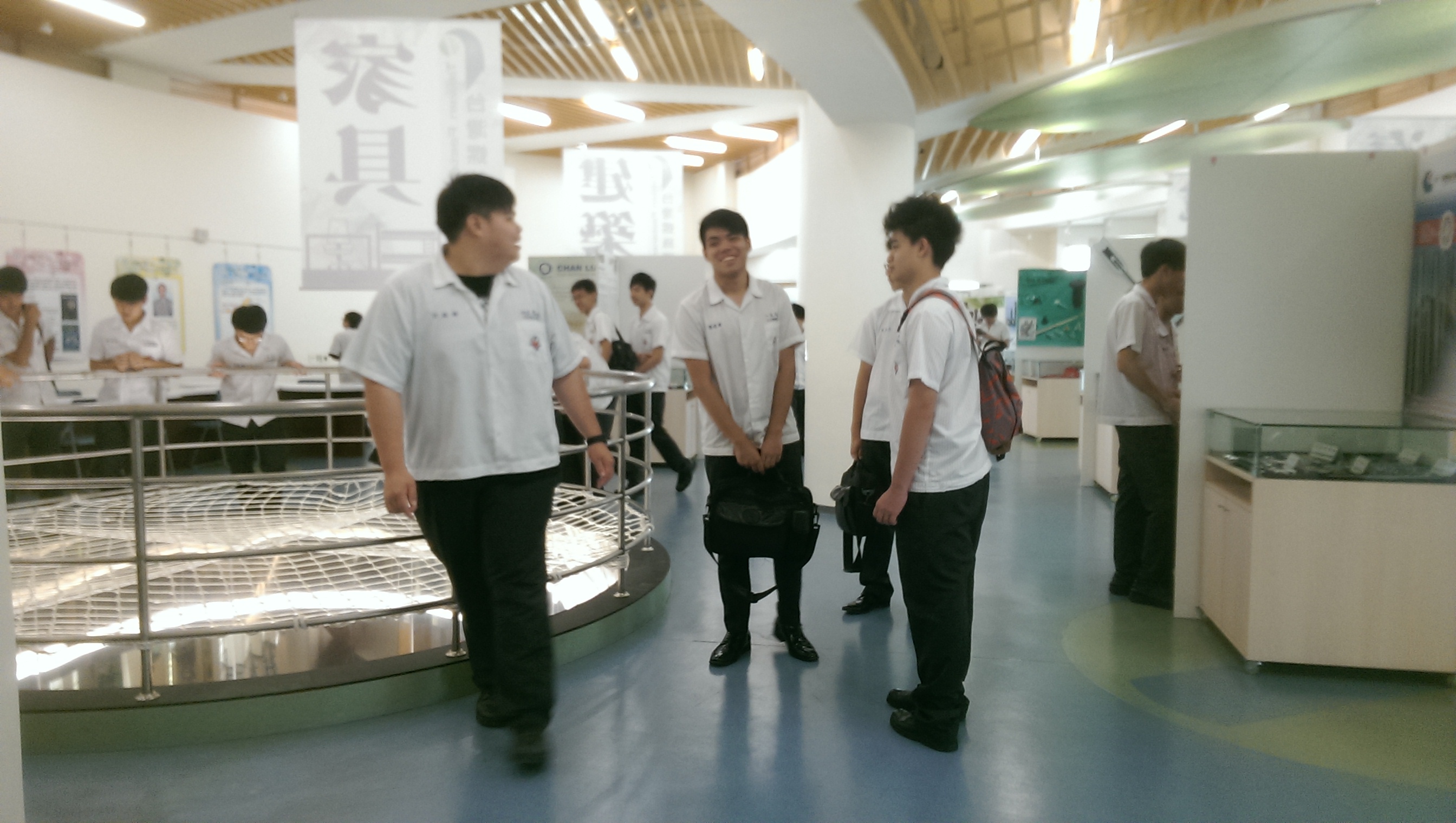 105.4.20-立志中學電子科高一及高二師生校外教學蒞臨參觀-活動照片