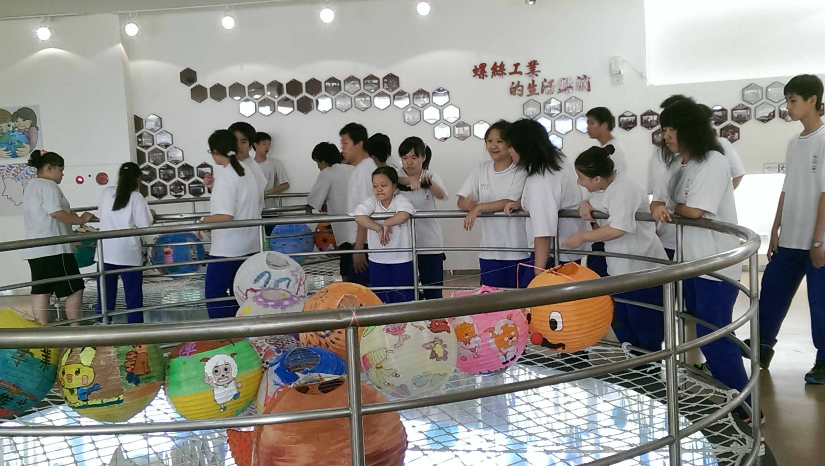 104.5.8-岡山農工綜合職能科師生校外教學蒞臨參觀-活動照片